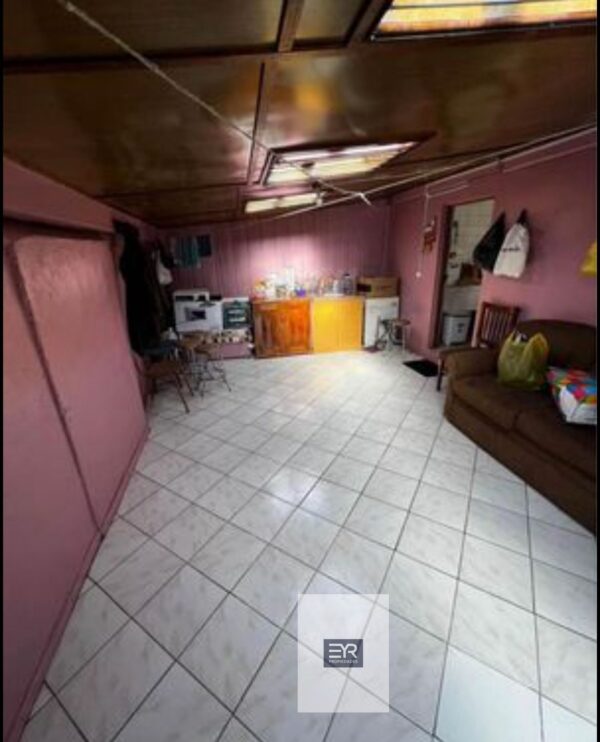 IMG-20250402-WA0017 VENDE CASA AMPLIA EN CORONEL