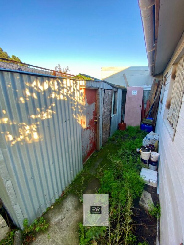 IMG-20250606-WA0031 VENDE CASA ESQUINA AMOBLADA EN SAN PEDRO DE LA PAZ